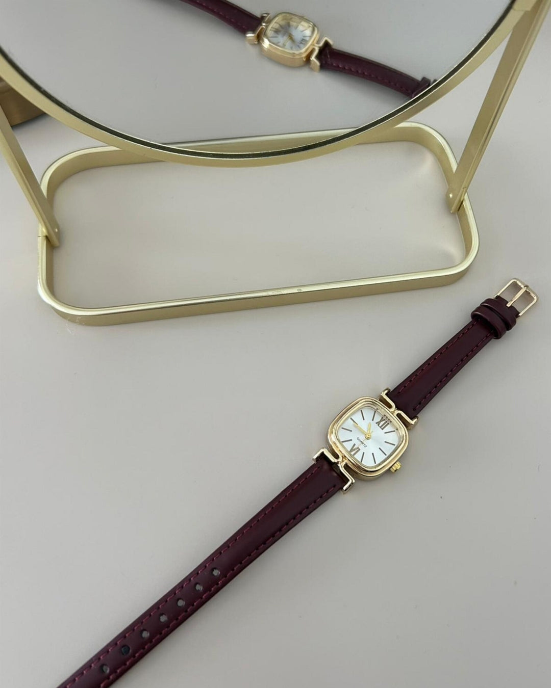Elegant Burgundy Leather Women's Quartz Watch