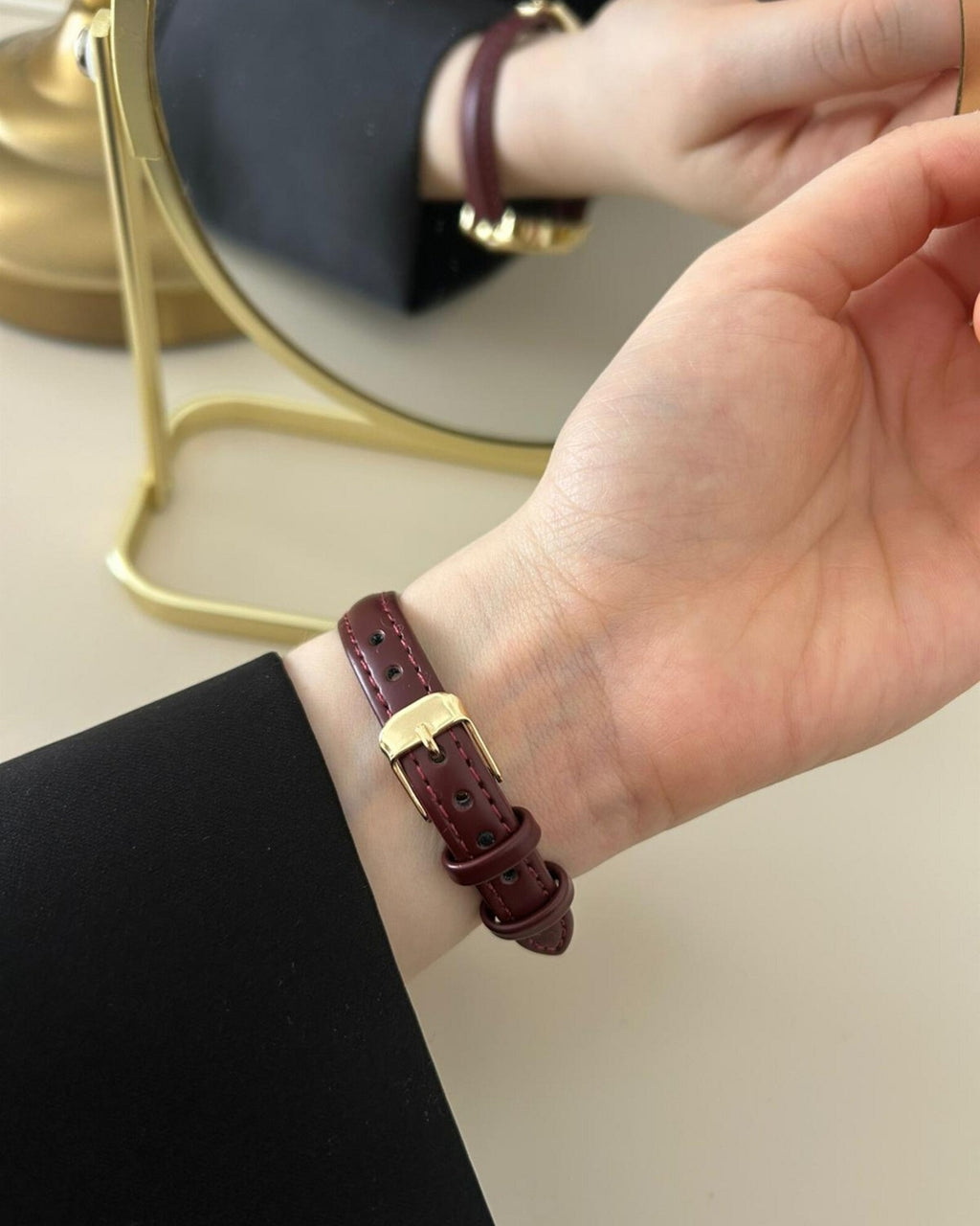 Elegant Burgundy Leather Women's Quartz Watch